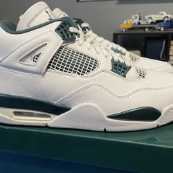 Brand New Air Jordan 4 Retro In Men’s Size 12 In The Original Box