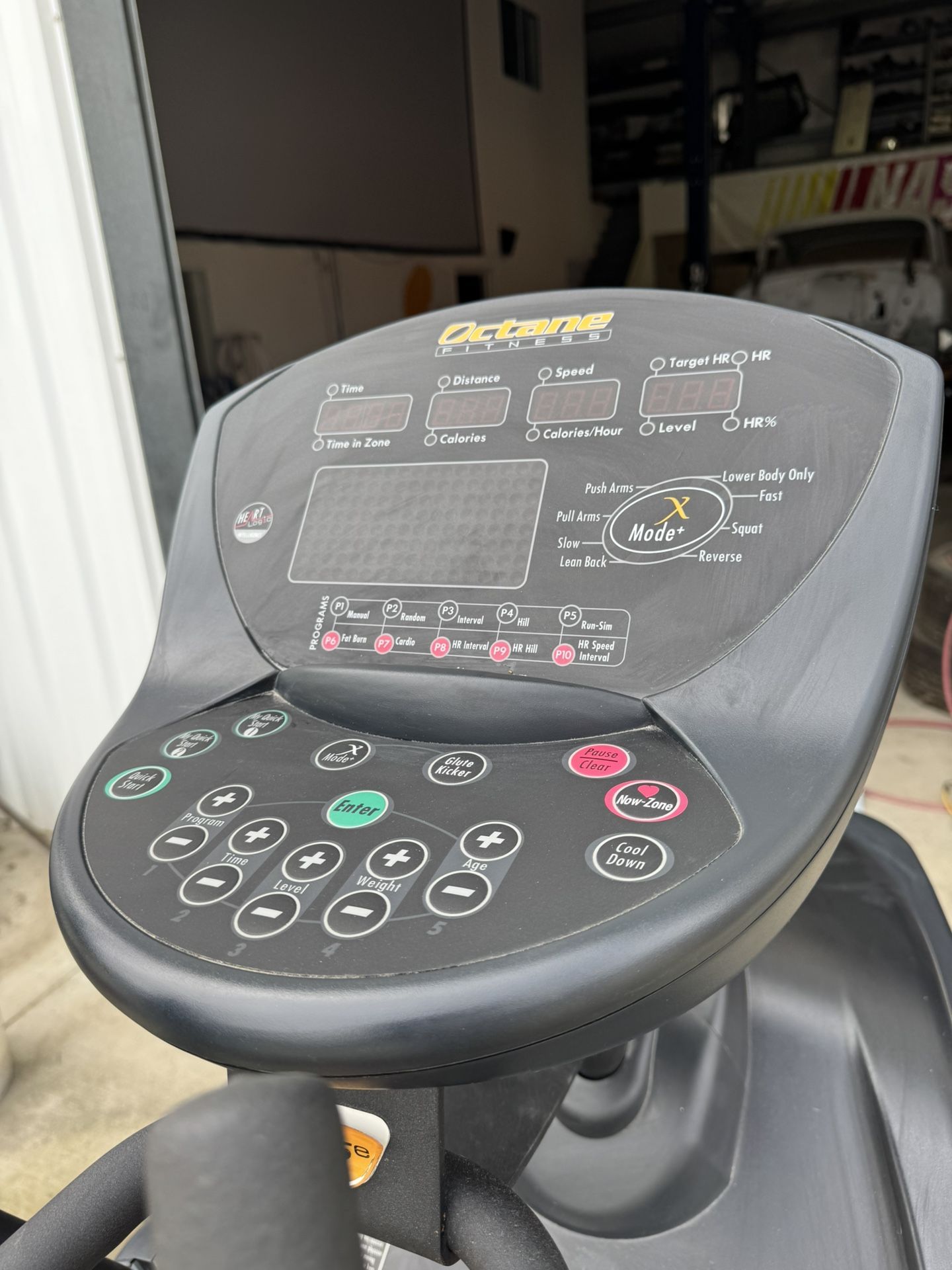 Elliptical Octane Fitness Q35e