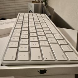 Apple Magic Keyboard