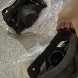Used 92-96 Front Honda Prelude Calipers OEM