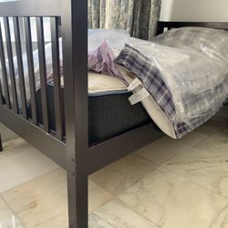 Solid Wood Twin Bed With Mattress And Boxspring 