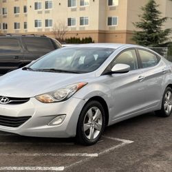 2012 Hyundai Elantra