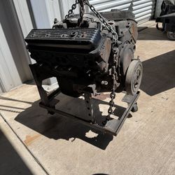 1988 350 Chevy 5.7L Truck engine