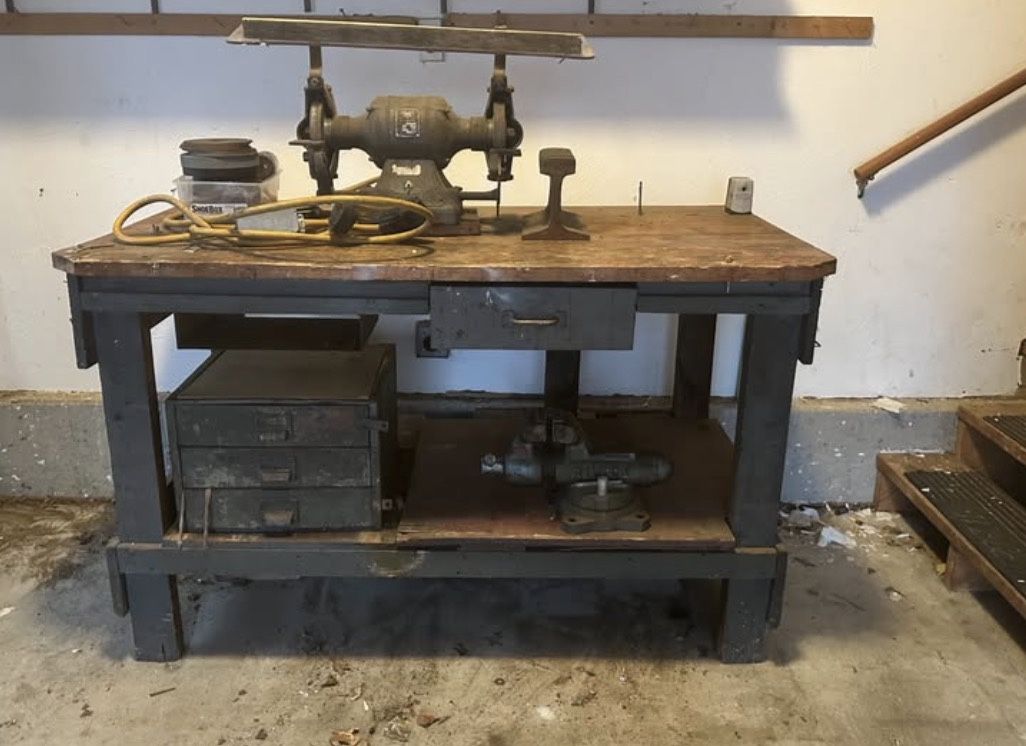 Heavy-Duty Vintage Workbench β Solid Wood, Built to Last