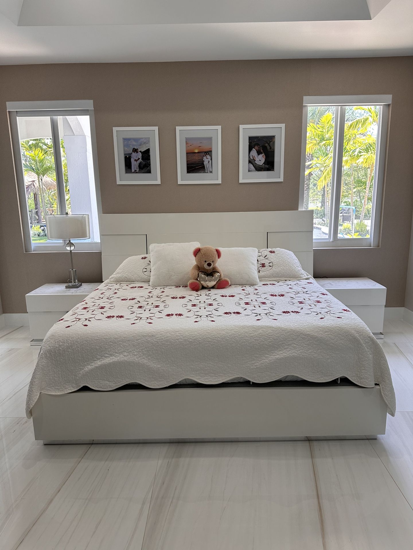 White King Bedroom set