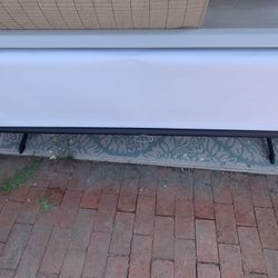Projection Screen 
