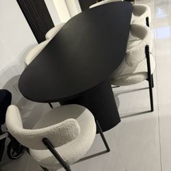 Table + Chair 
