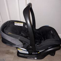 Graco Modes Nest Travel System with Extra Base