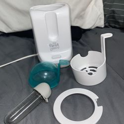 The First Years 2-in-1 Simple Serve Bottle Warmer | Quickly Warm Bottles of Breastmilk or Formula |