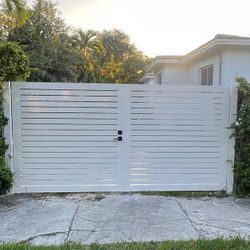 ALUMINUM RAILINGS, ALMINUM GATES, ALUMINUM FENCES  J & K INNOVATE IT 