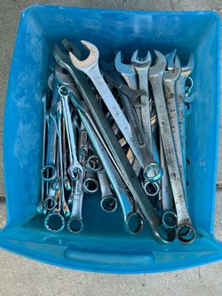 Wrench lot