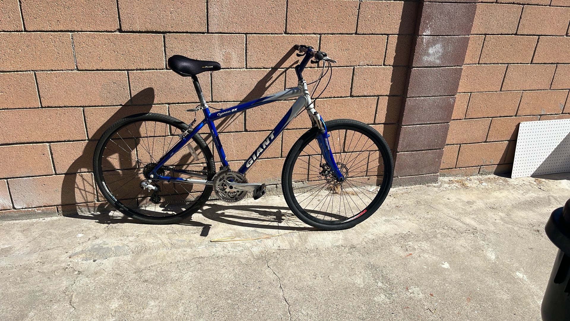Giant Cypress Bike 