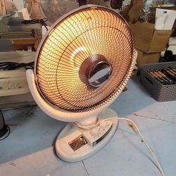 Floor Oscillating Heater 16 In