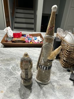 Rustic gromes