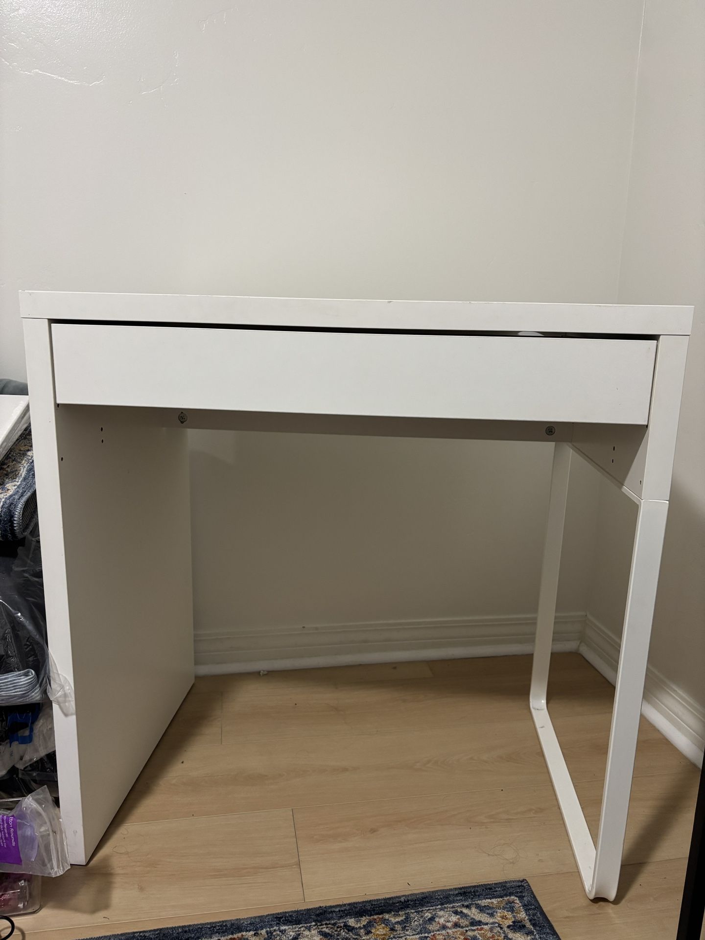 IKEA DESK
