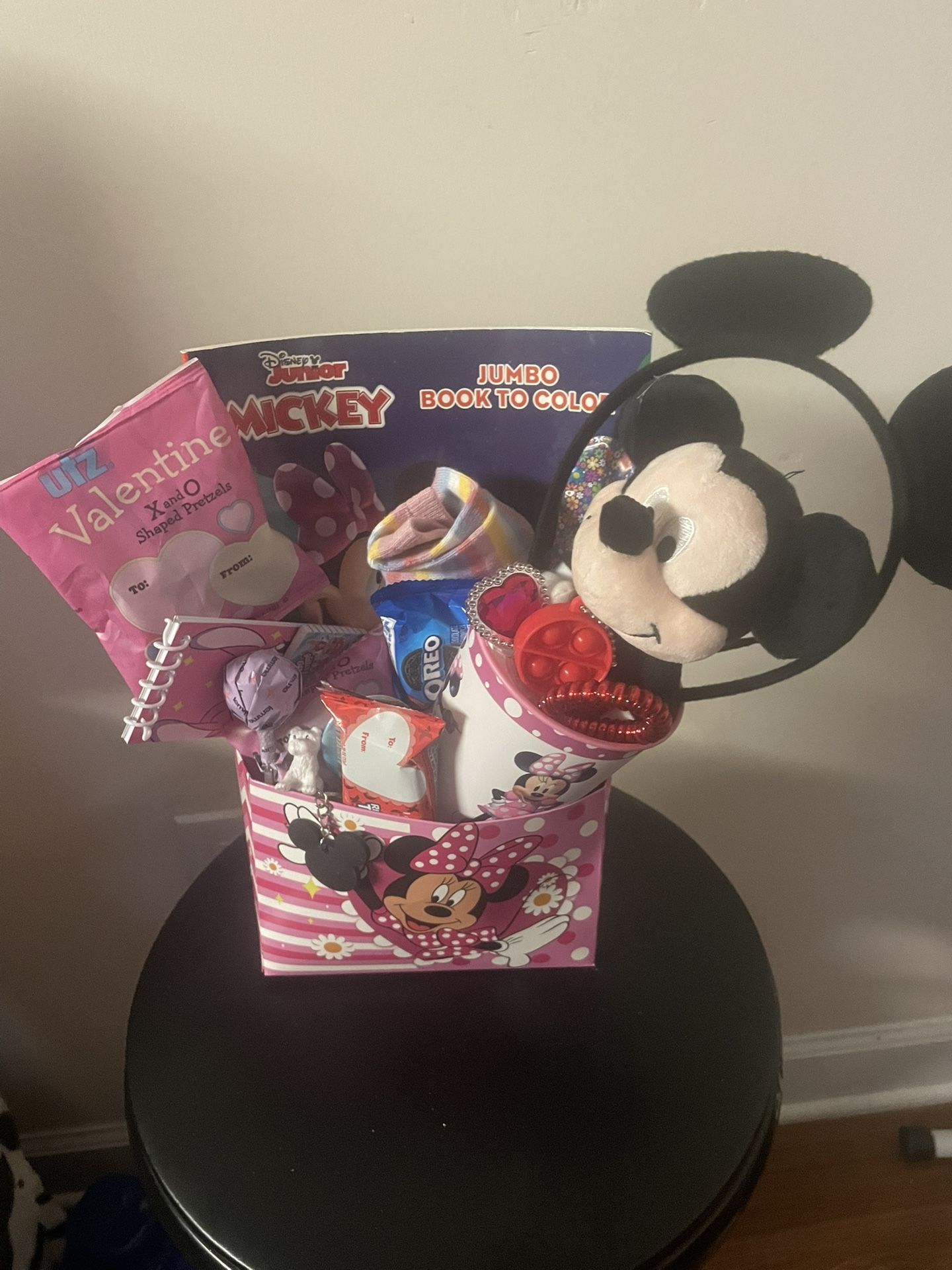 Minnie Mouse Gift Basket