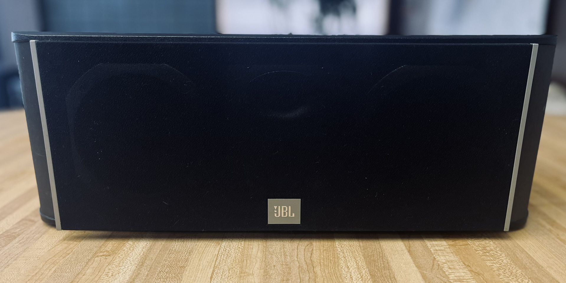 JBL ES25C Center Channel Speaker - Like New 