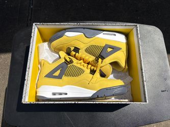 Air Jordan 4
