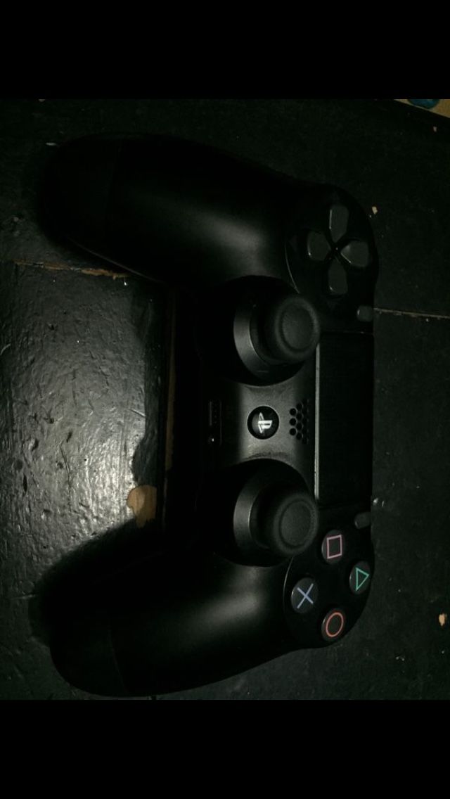 PS4 CONTROLLER!!