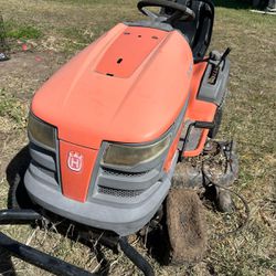 Husqvarna Tractor 