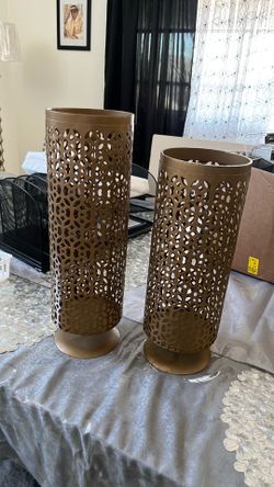 Gold medal vases