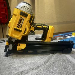 Dewalt DCN21PL Nail Gun