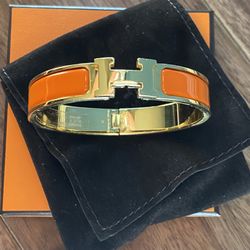 Narrow bracelet in enamel with gold-plated hardware