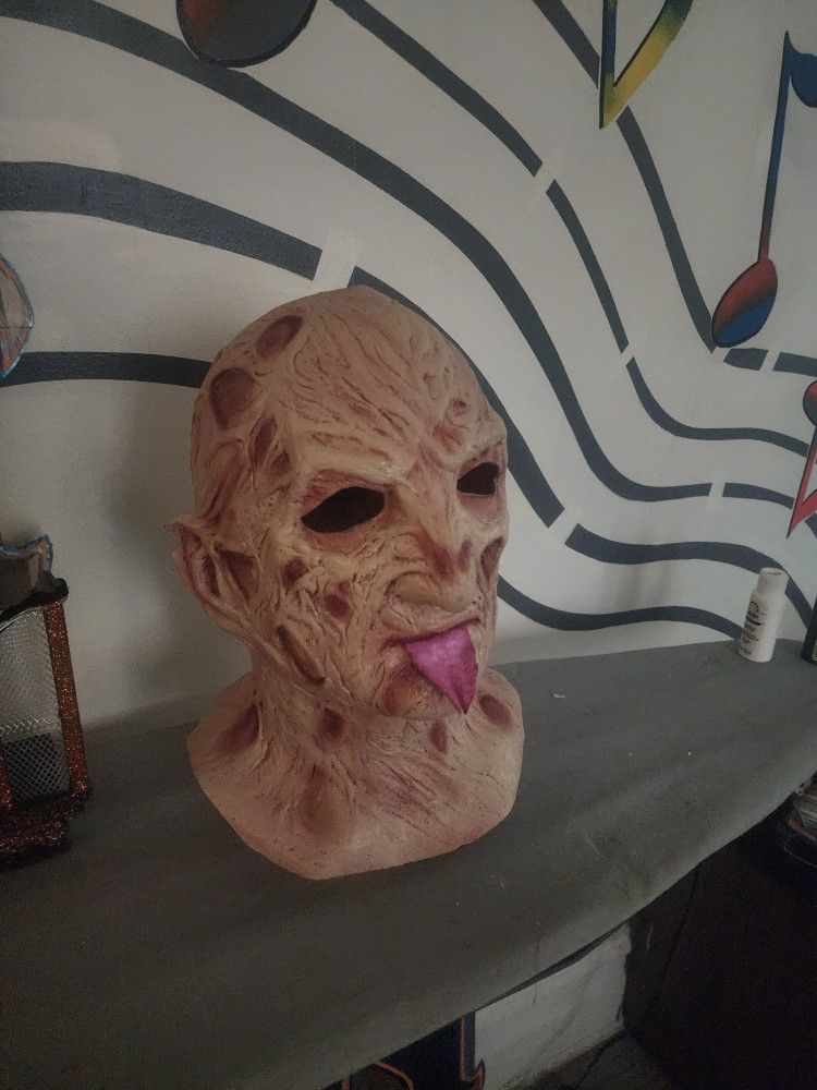Freddy KRUGER Halloween Mask (TRICK OR TREAT STUDIOS)