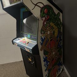 Centipede Arcade Game 