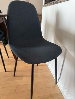 Dining chairs (set of 4)