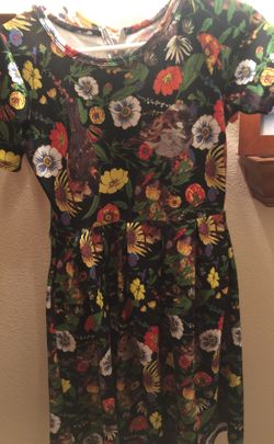 LuLaRoe Amelia size small