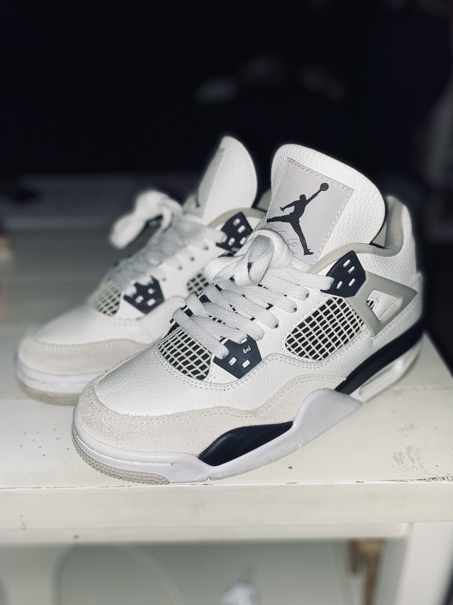 Sz 7.5 Retro Jordan Military Black 4s. 9.5/10