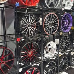 
❤️🔥💚 Tu carro listo HOY
Alineación + Balanceo incluidos 🎄