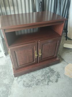 Night Stand With Wheels