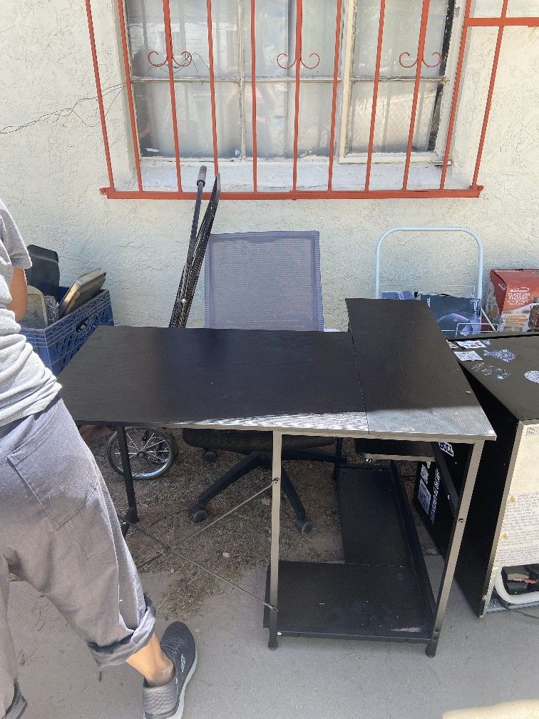 Desk And Chair