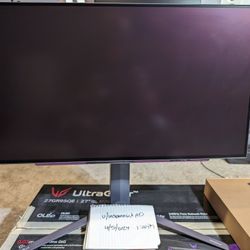 LG 27" 1440p 240hz 27GR95QE-B OLED Monitor