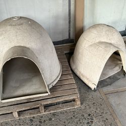 Plastic Dog Igloo