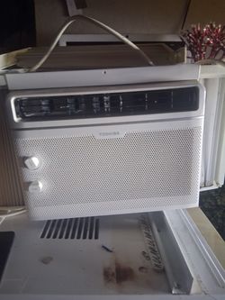 2 Wall Ac units