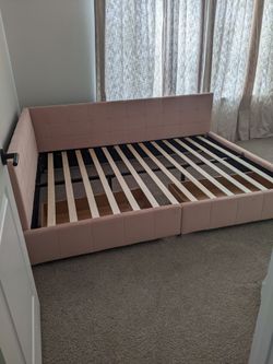 Queen bed