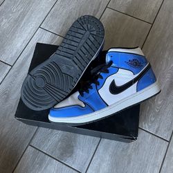Jordan 1 Signal Blue Size 10.5