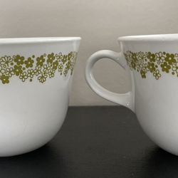 Vintage Corelle  Spring Blossom Crazy Daisy Coffee Tea Cups Set of 2