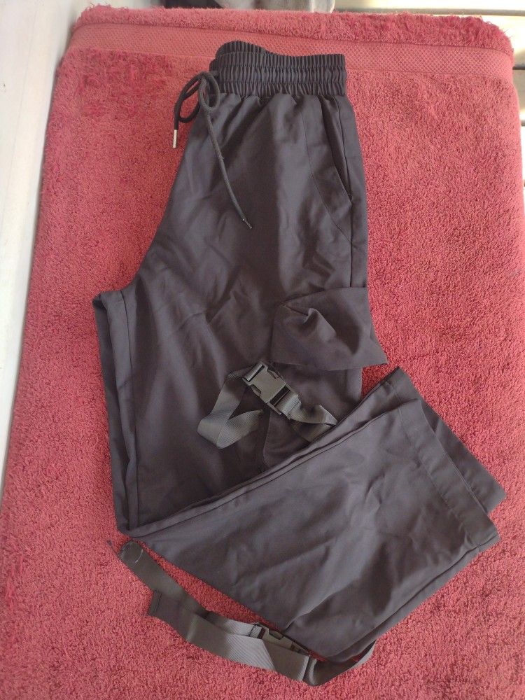 Women's shein cargo pants size Small