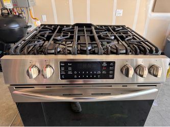 Frigidaire Gallery 5 Burner Gas Stove