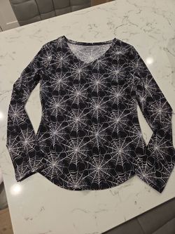 BRAND NEW WITHOUT TAGSSPIDER WEB TOP SZ 11-13 SEE DESCRIPTION