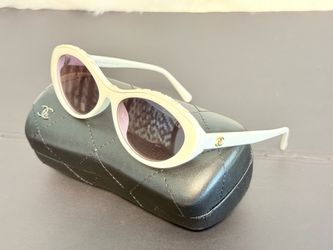 women fashion glasses