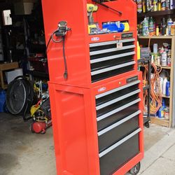 Craftsman Heavy Duty Rolling Toolbox Full With Tools Including Keys And 6 Power Plugs All You Need To Get The Work Done 