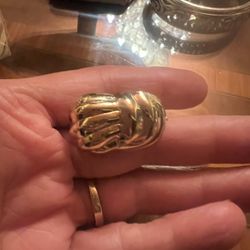 Gold Twister Clasp Shortener