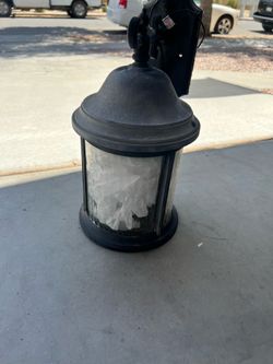 Outdoor porch lights x4