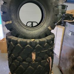 New Loader Tires 20.5/70-16