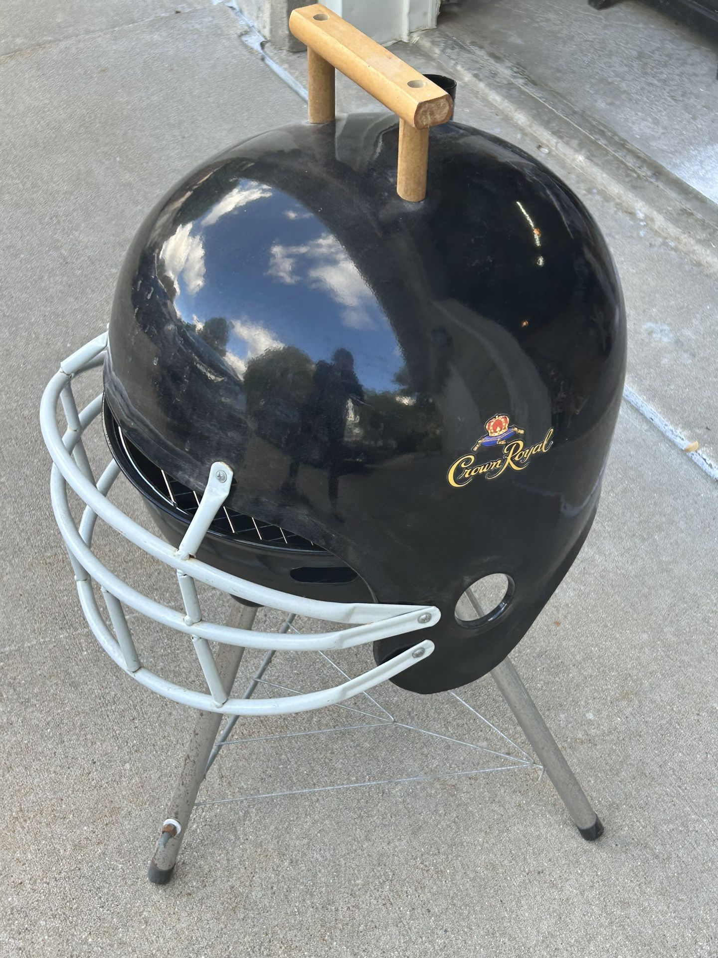 blue and white football helmet Riddell Axiom Helmets Standard (including Facemask) How Should a Bike If you have symptoms NFL25 SUMMER SALE Size:Y2